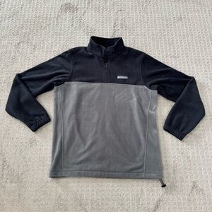Columbia Men's Dark Blue and Gray Quarter Zip Sweater Medium